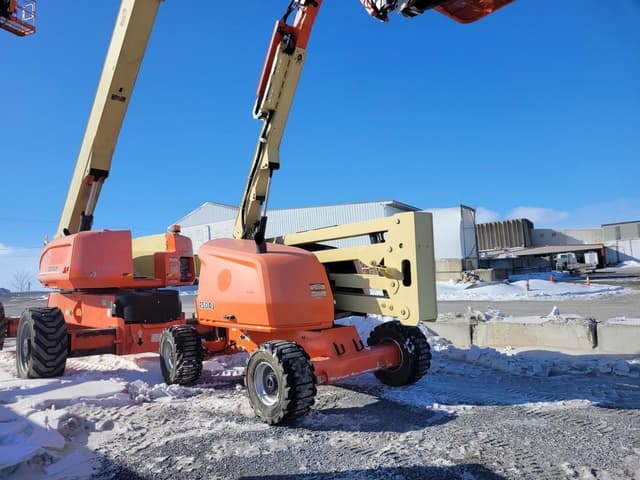 Image of JLG 450AJ equipment image 2