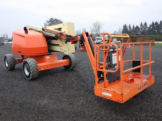 Image of JLG 450AJ equipment image 2