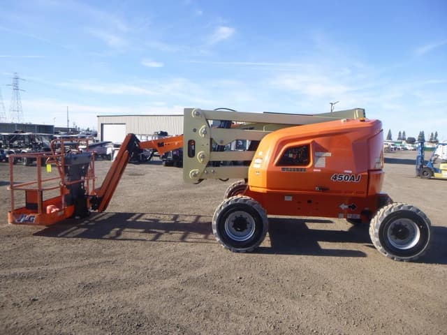 Image of JLG 450AJ equipment image 4