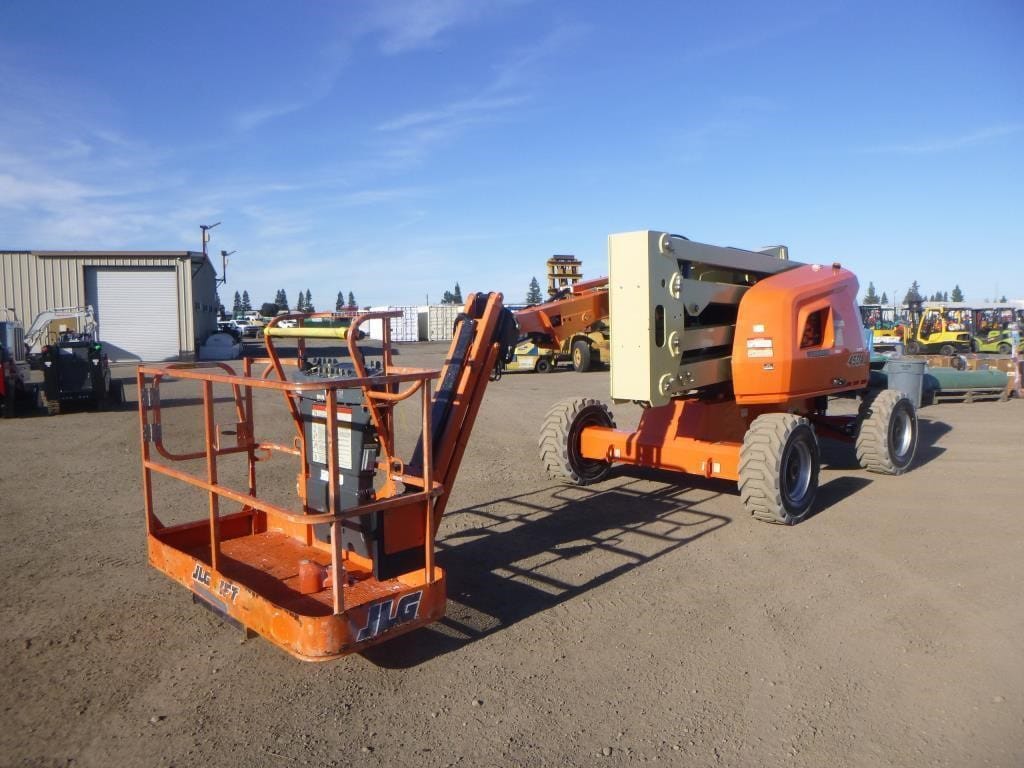 2018 JLG 450AJ Equipment Image0