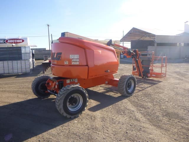 Image of JLG 450AJ equipment image 2