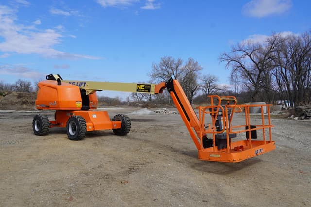 Image of JLG 460SJ equipment image 4