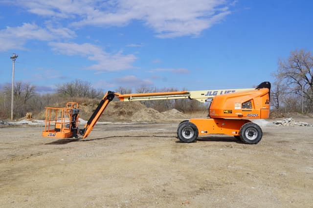 Image of JLG 460SJ equipment image 1