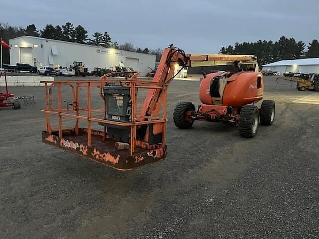 Image of JLG 600AJ equipment image 4