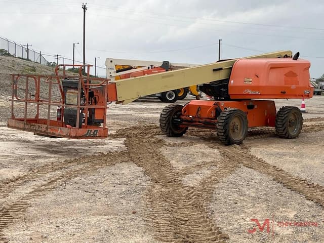 Image of JLG 600S equipment image 2
