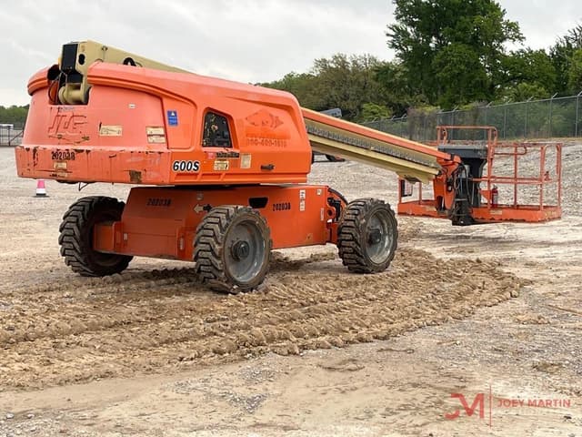 Image of JLG 600S equipment image 4