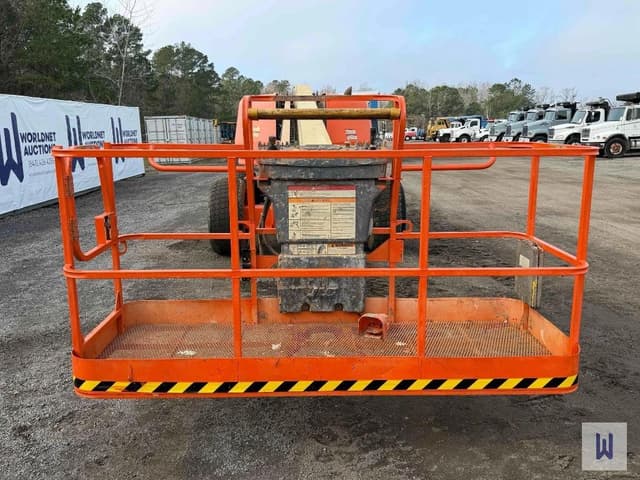 Image of JLG 600S equipment image 1