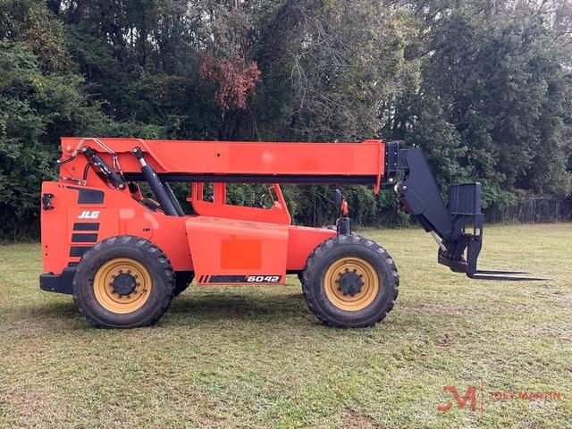 Image of JLG 6042 equipment image 1