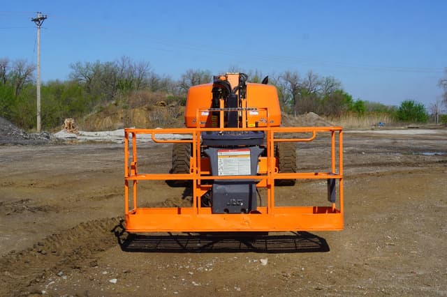 Image of JLG 660SJ equipment image 4