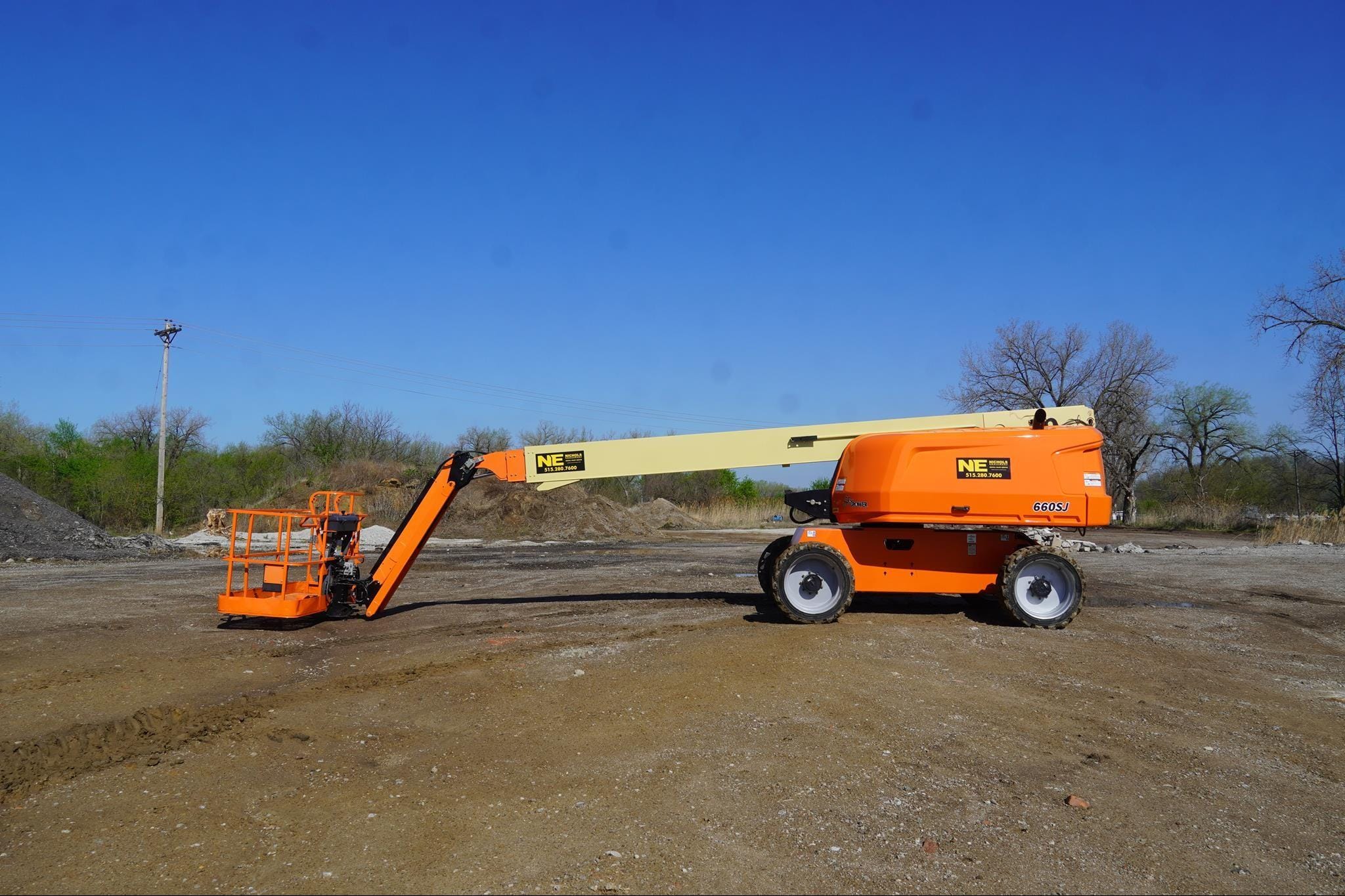 2018 JLG 660SJ Equipment Image0