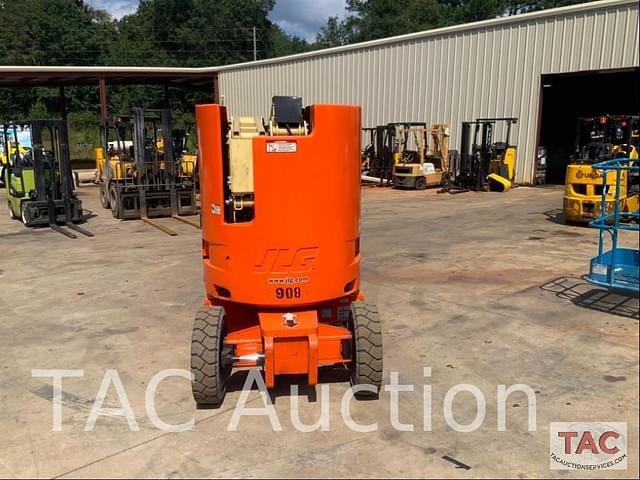 Image of JLG E300AJ equipment image 3