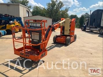 Main image JLG E300AJ