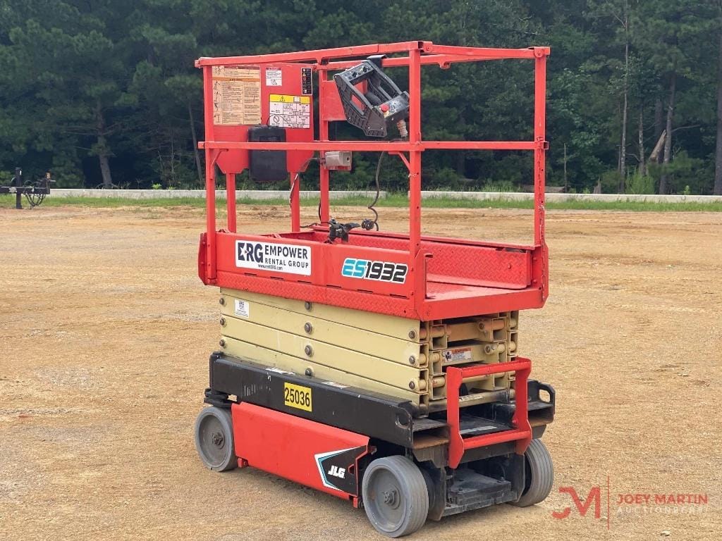 2018 JLG ES1932 Equipment Image0