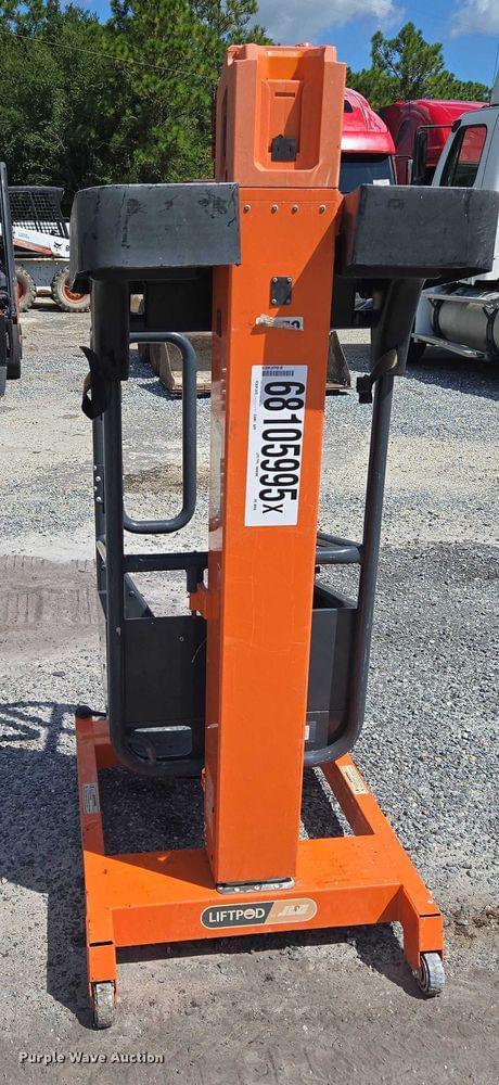 Image of JLG FT70 equipment image 3