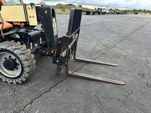 Image of JLG G5-18A equipment image 4