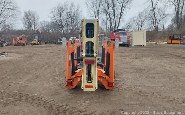 Image of JLG T350 equipment image 2