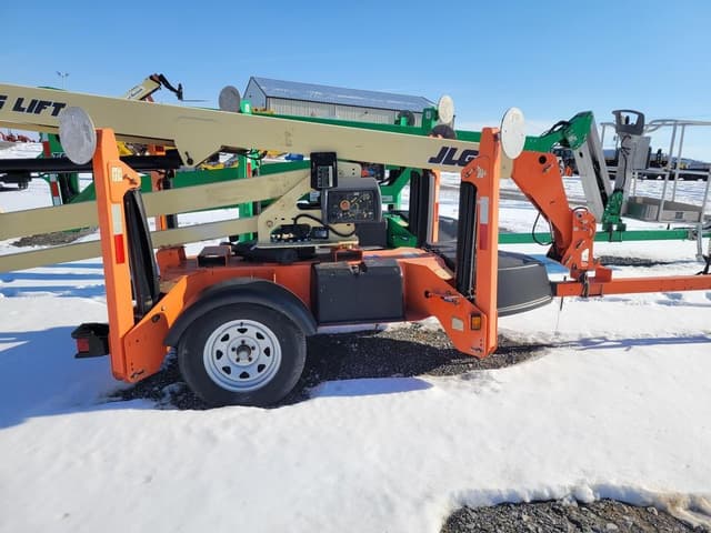 Image of JLG T350 equipment image 3