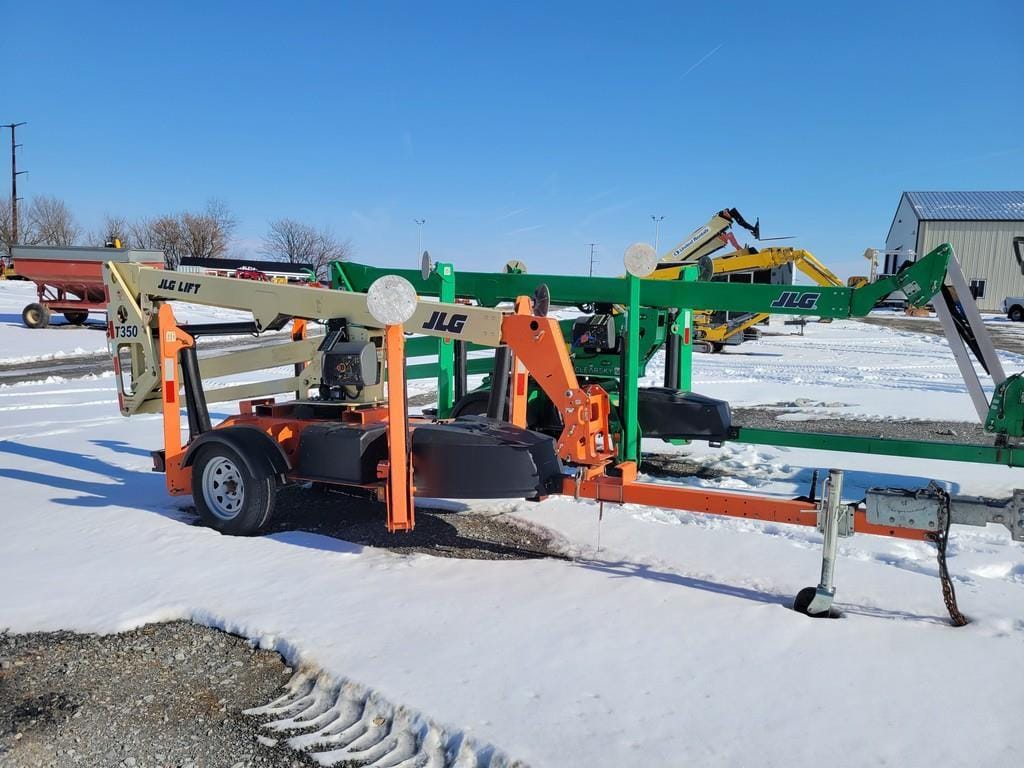 2018 JLG T350 Equipment Image0