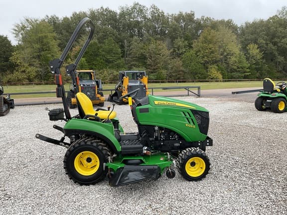 Image of John Deere 1023E equipment image 4