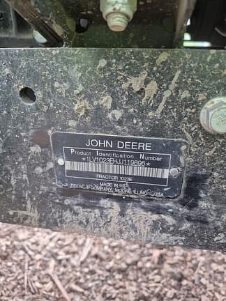 Image of John Deere 1023E equipment image 3