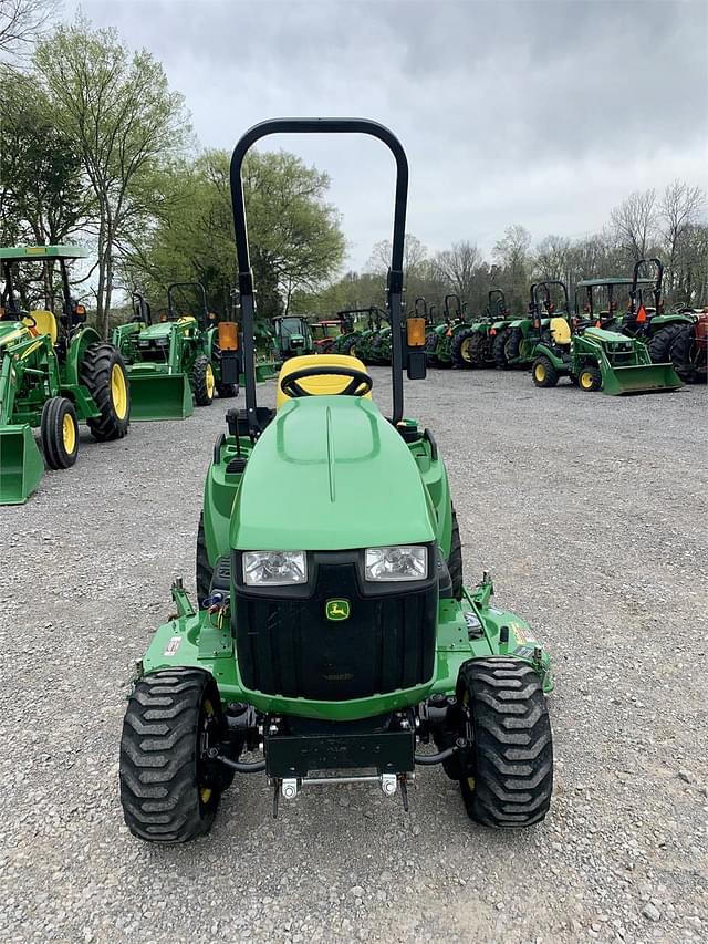 Image of John Deere 1023E equipment image 2