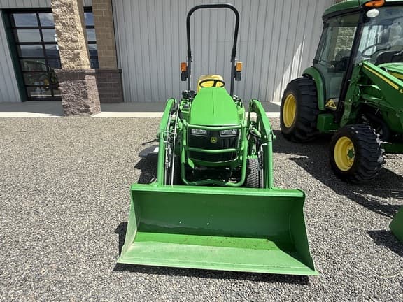 Image of John Deere 1023E equipment image 2