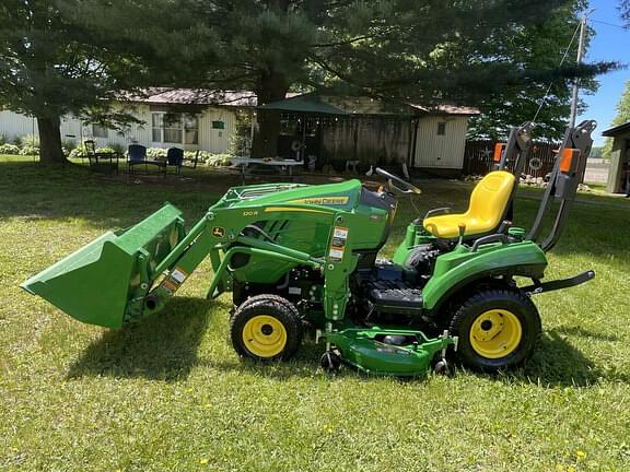 Image of John Deere 1023E equipment image 3