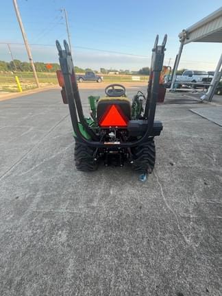 Image of John Deere 1023E equipment image 3