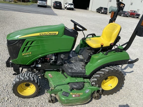 Main image John Deere 1023E