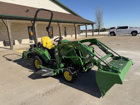 Image of John Deere 1023E equipment image 2