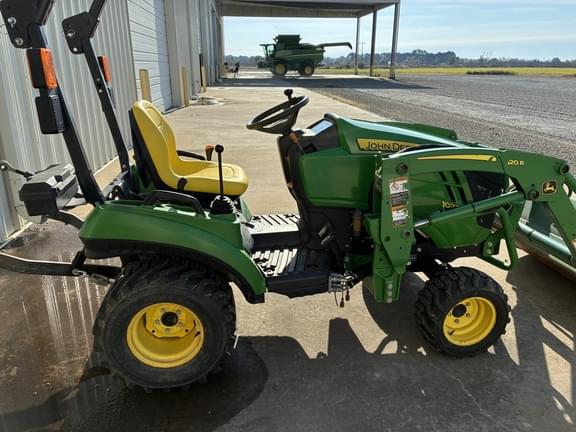 Image of John Deere 1023E equipment image 1