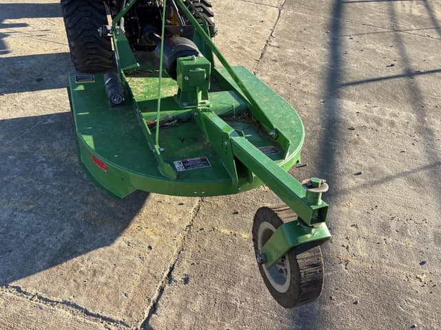 Image of John Deere 1023E equipment image 2