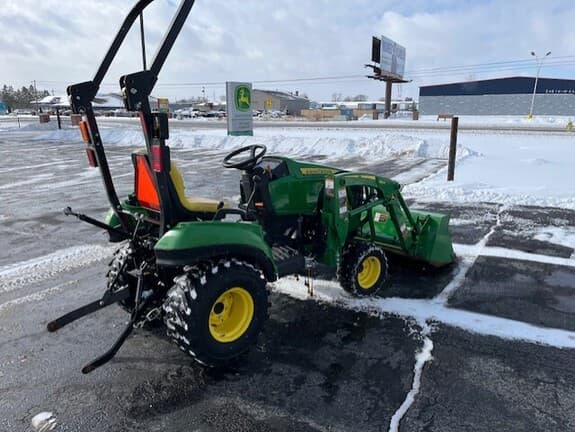 Image of John Deere 1023E equipment image 3