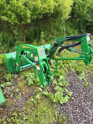Image of John Deere 1023E equipment image 4