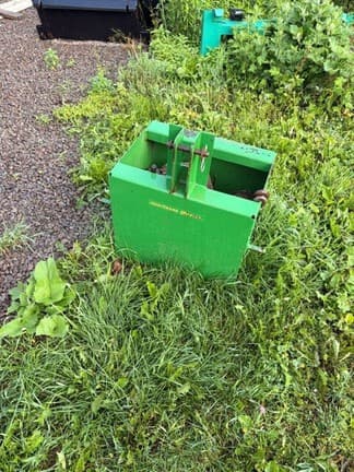 Image of John Deere 1023E equipment image 3
