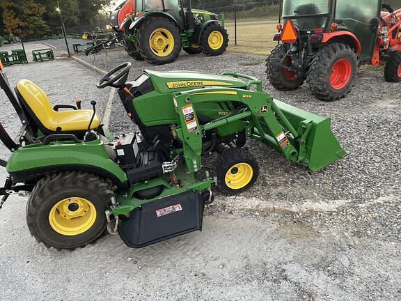 Image of John Deere 1023E equipment image 2