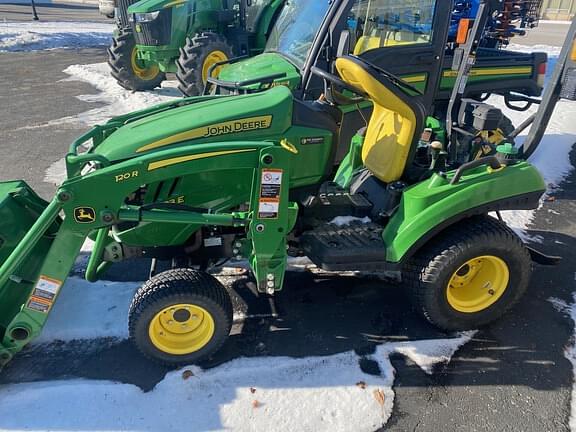 Image of John Deere 1023E equipment image 1