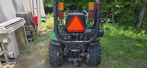 Image of John Deere 1023E equipment image 4