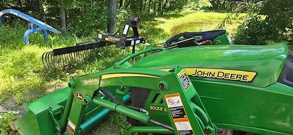 Image of John Deere 1023E equipment image 2