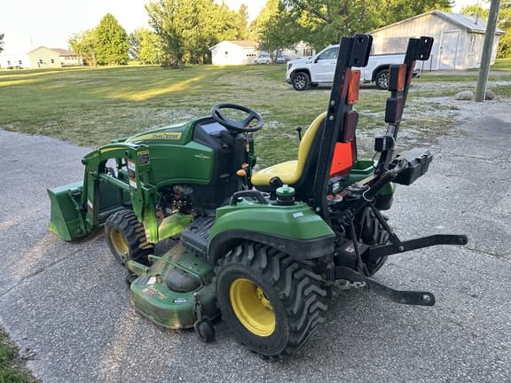 Image of John Deere 1023E equipment image 4