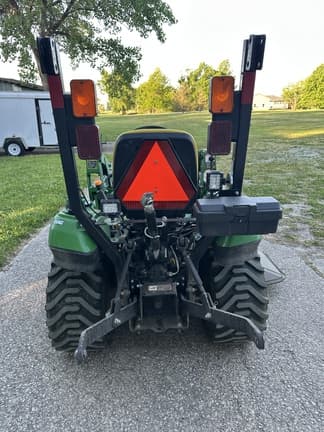 Image of John Deere 1023E equipment image 3