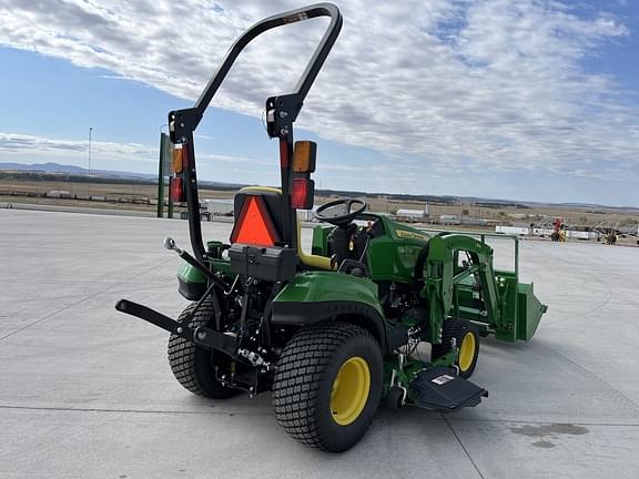 Image of John Deere 1023E equipment image 2