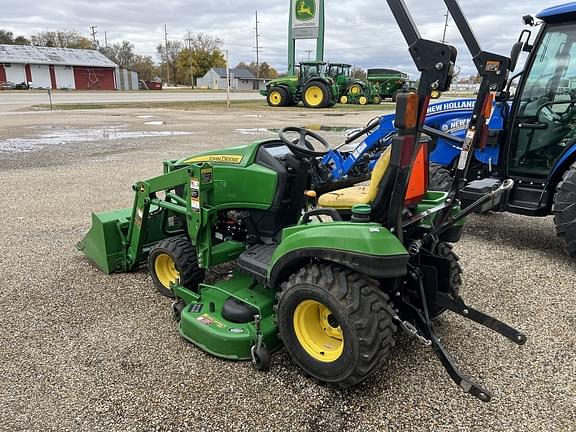 Image of John Deere 1023E equipment image 2