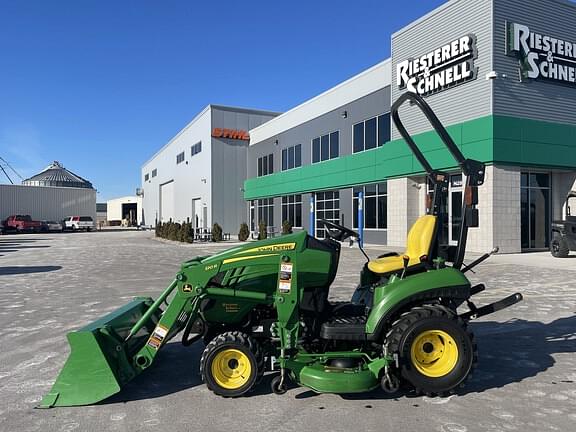 Image of John Deere 1023E equipment image 1