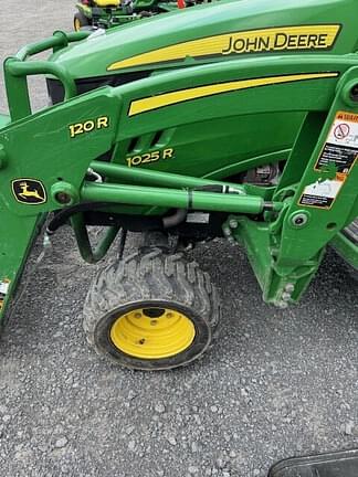 Image of John Deere 1025R equipment image 1