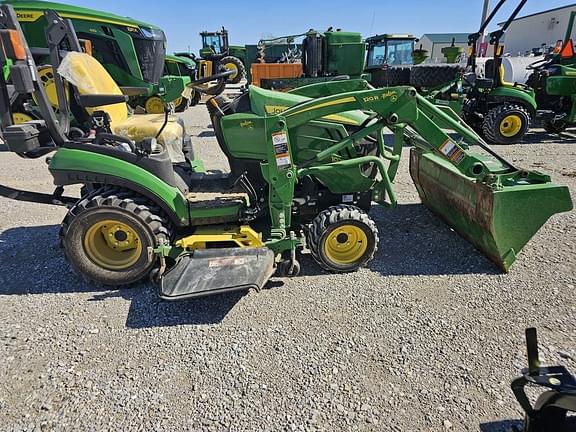 Image of John Deere 1025R equipment image 4