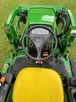 Image of John Deere 1025R equipment image 3