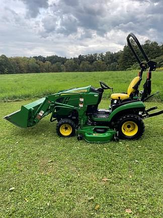 Image of John Deere 1025R equipment image 2