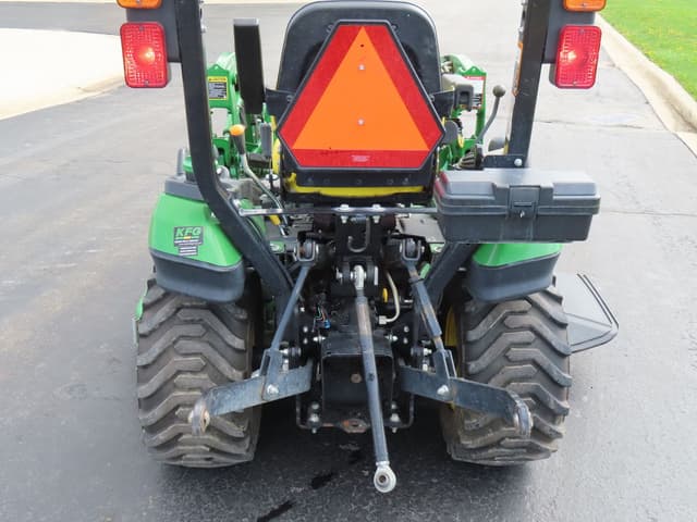 Image of John Deere 1025R equipment image 4