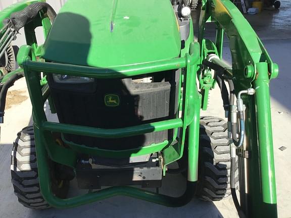 Image of John Deere 1025R equipment image 2